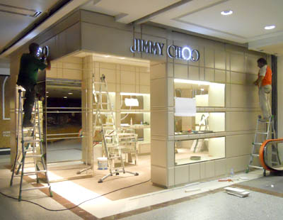 Decoracion boutique Jimmy Choo El Corte Ingles Castellana Madrid